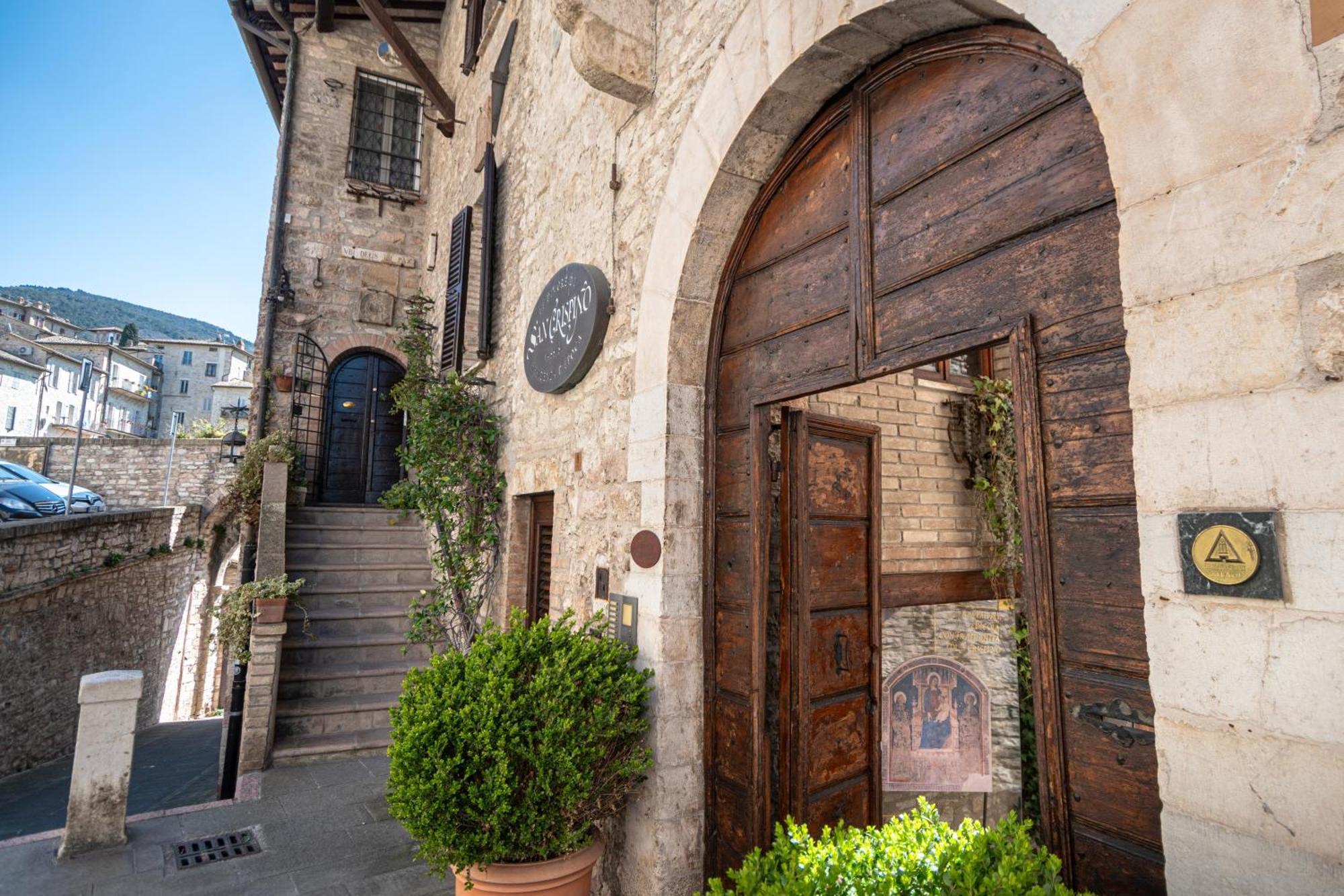 Residenza D'Epoca San Crispino Aparthotel Assisi Bagian luar foto