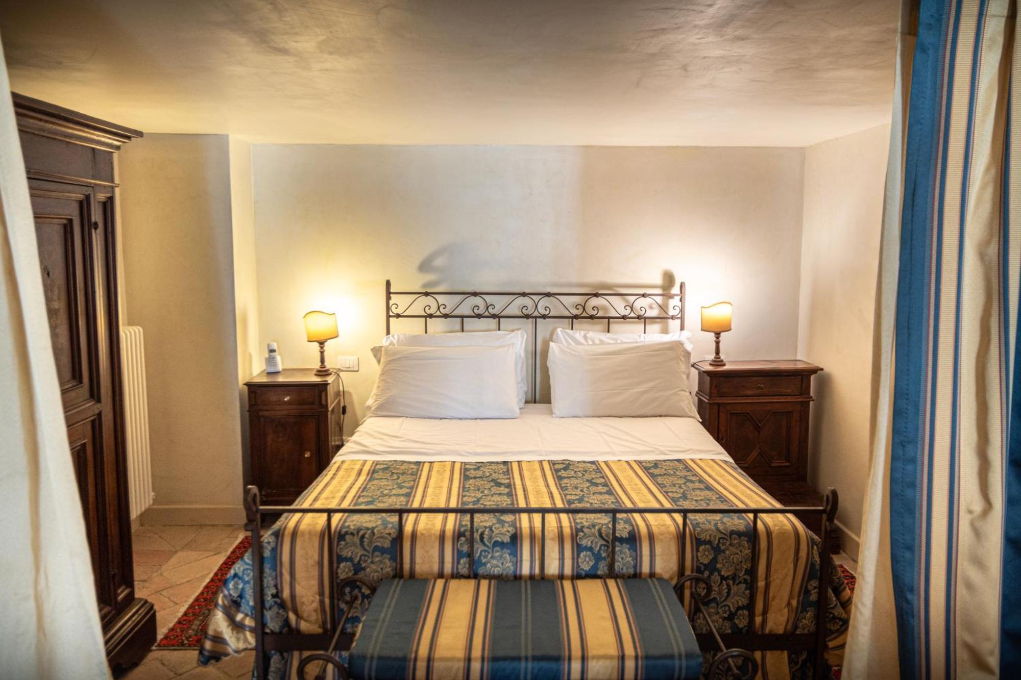 Residenza D'Epoca San Crispino Aparthotel Assisi Bagian luar foto