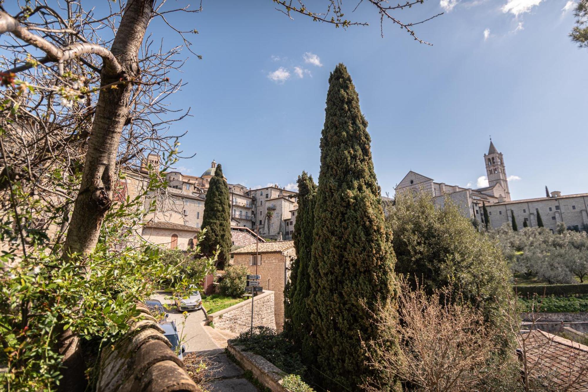 Residenza D'Epoca San Crispino Aparthotel Assisi Bagian luar foto