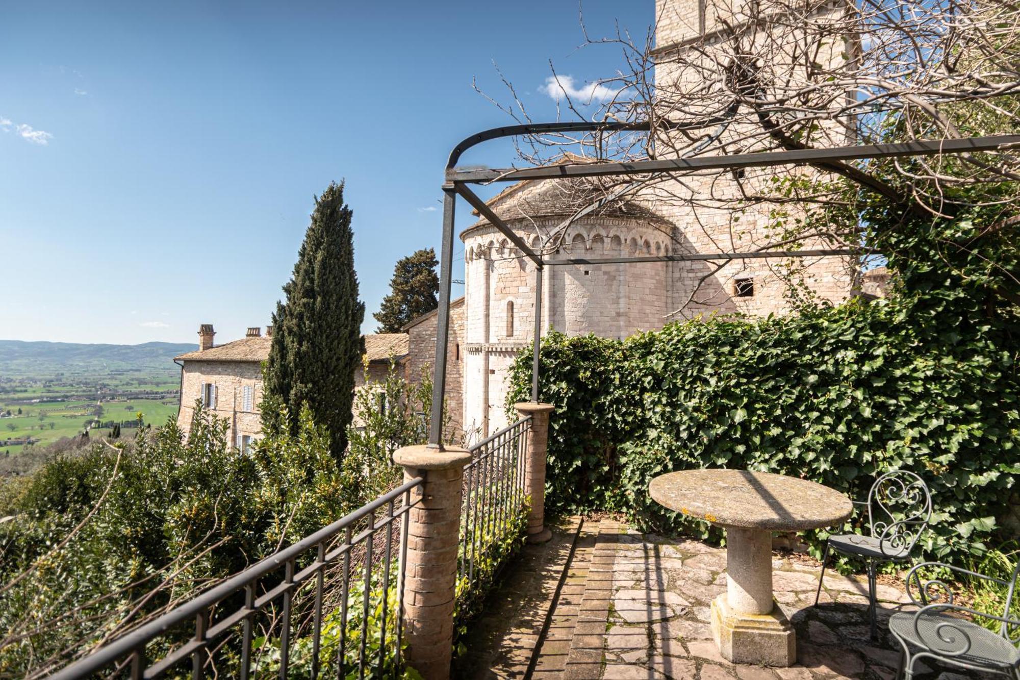 Residenza D'Epoca San Crispino Aparthotel Assisi Bagian luar foto