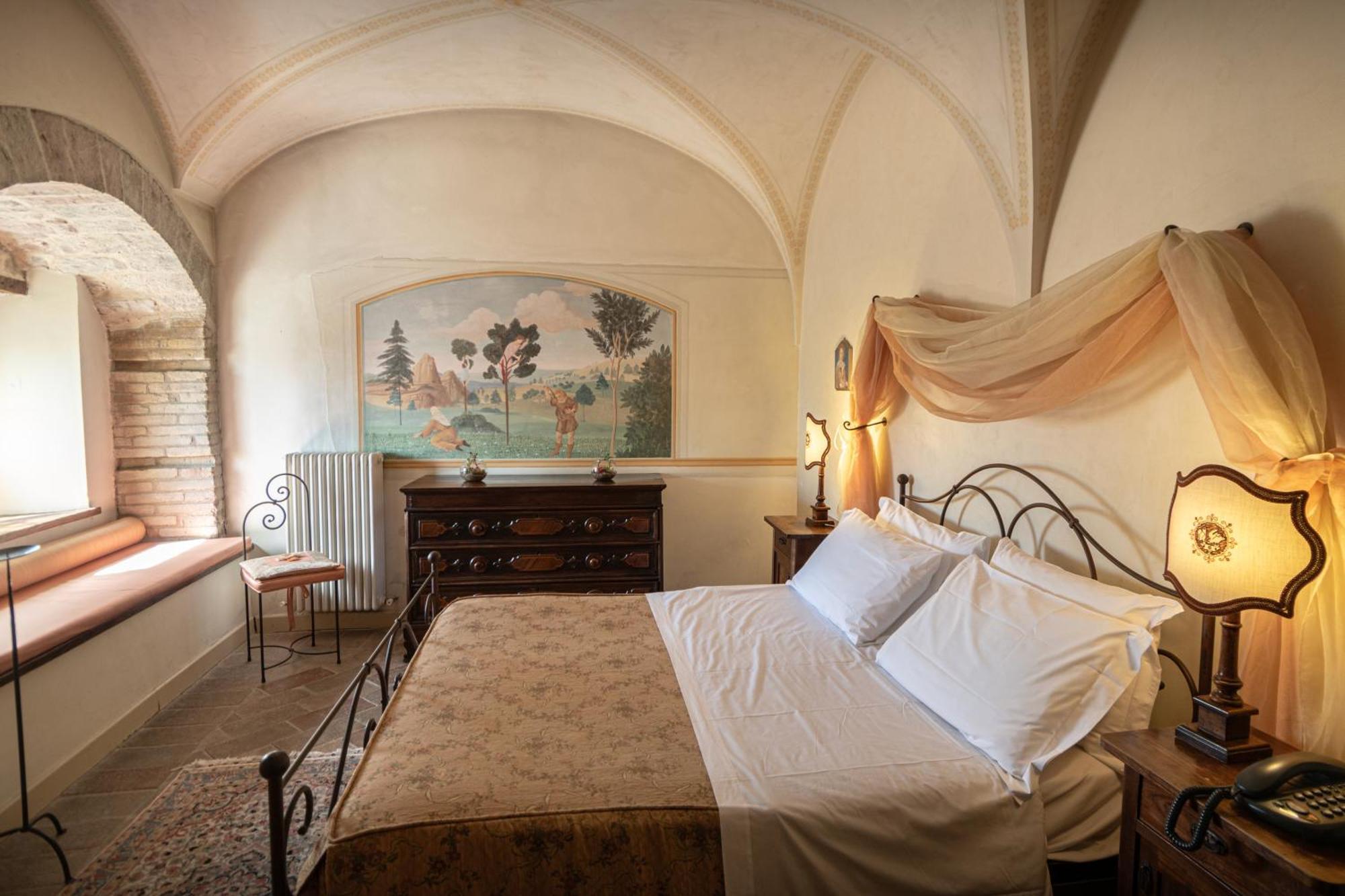 Residenza D'Epoca San Crispino Aparthotel Assisi Bagian luar foto