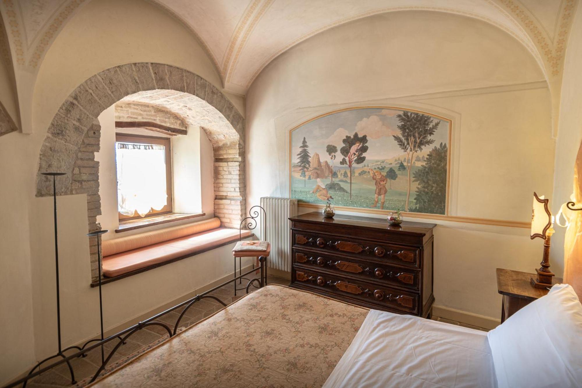 Residenza D'Epoca San Crispino Aparthotel Assisi Bagian luar foto